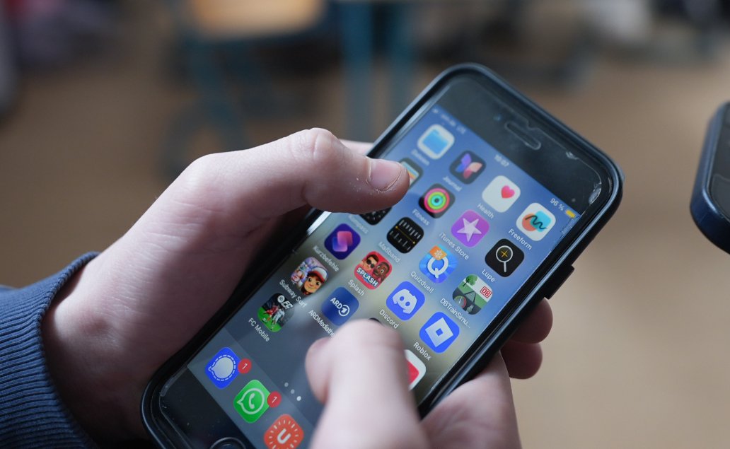 Global Push Grows to Limit Social Media Use Among Young Children