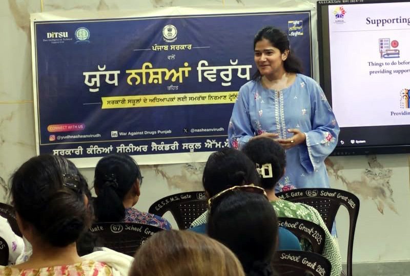 Chalk Against 'Chitta', Punjab’s Classrooms Become Frontline in Yudh Nashean Virudh